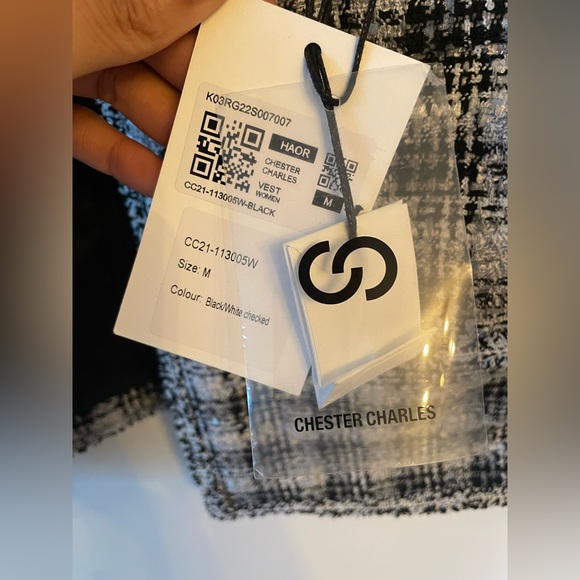 Black & White Tweed Vest - Picture 3 of 4